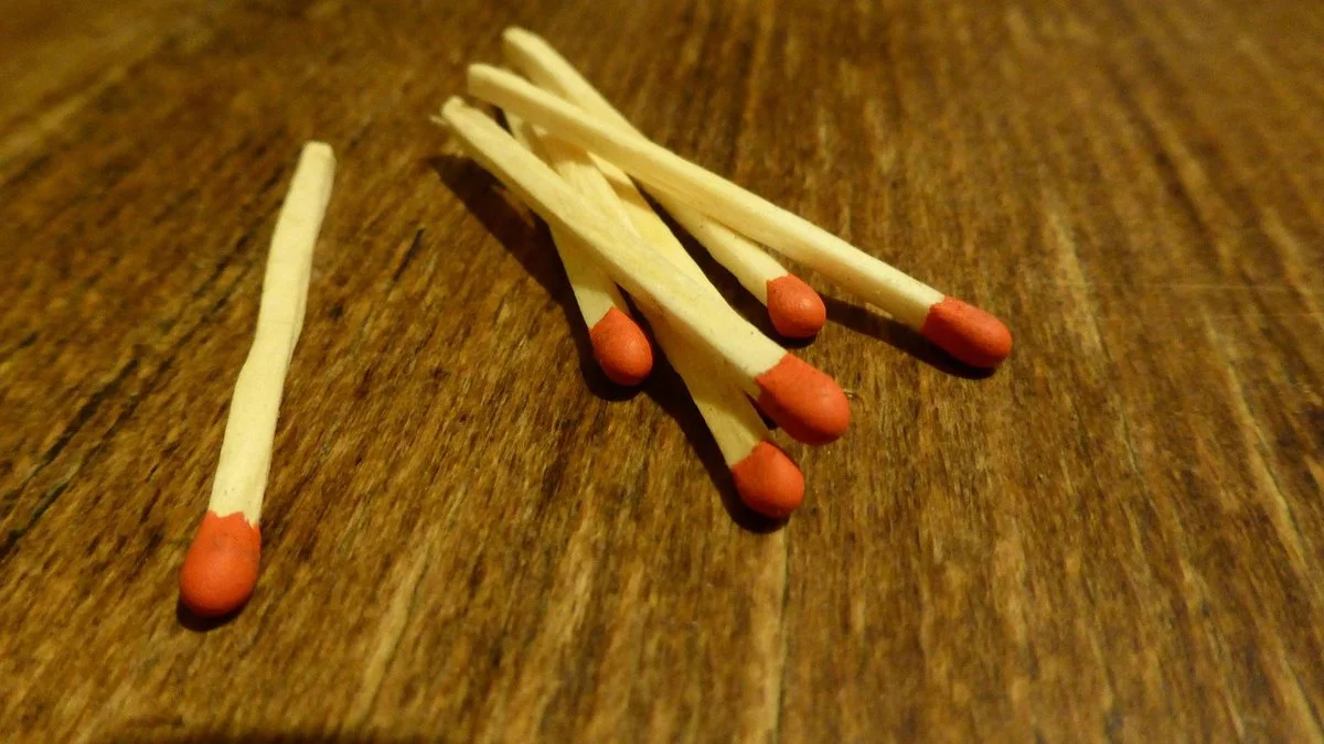 巴克利怒批马刺:替补深度与轮换效率成焦点